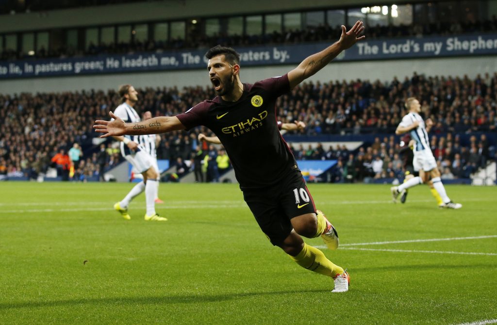 Britain Football Soccer - West Bromwich Albion v Manchester City - Premier League - The Hawthorns - 29/10/16 Manchester City's Sergio Aguero celebrates scoring their first goal Action Images via Reuters / Andrew Boyers Livepic EDITORIAL USE ONLY.No use with unauthorized audio, video, data, fixture lists, club/league logos or "live" services. Online in-match use limited to 45 images, no video emulation. No use in betting, games or single club/league/player publications. Please contact your account representative for further details.